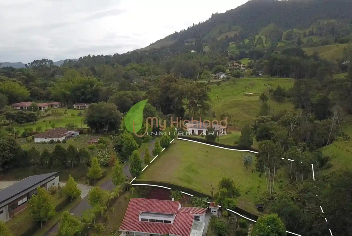 Lote En Parcelación de 2.536 m² Vía San Antonio- La Ceja