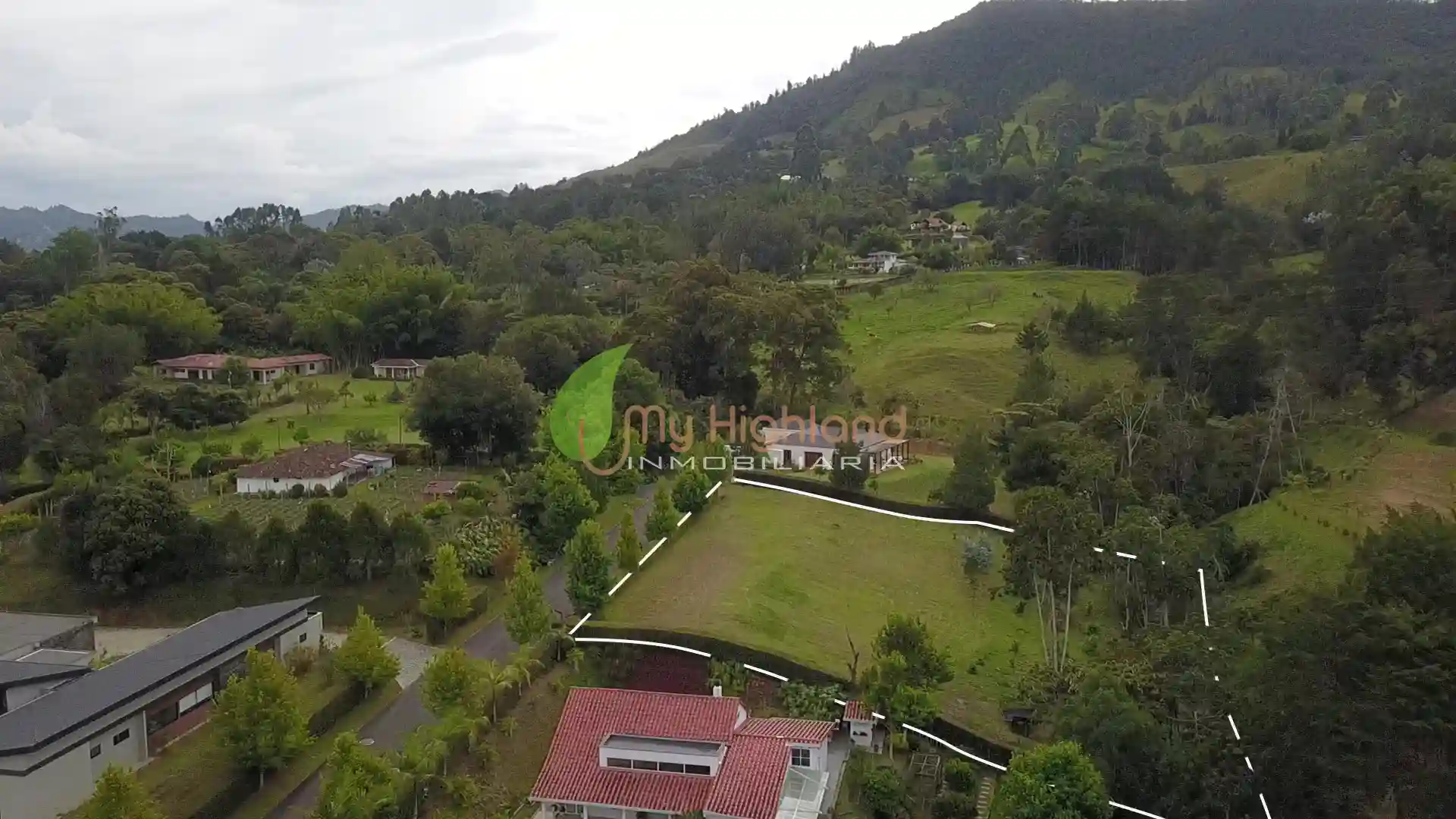 Lote de 2.536 m² En Parcelación Vía San Antonio-La Ceja-06 Lote En Parcelación de 2.536 m² Vía San Antonio- La Ceja