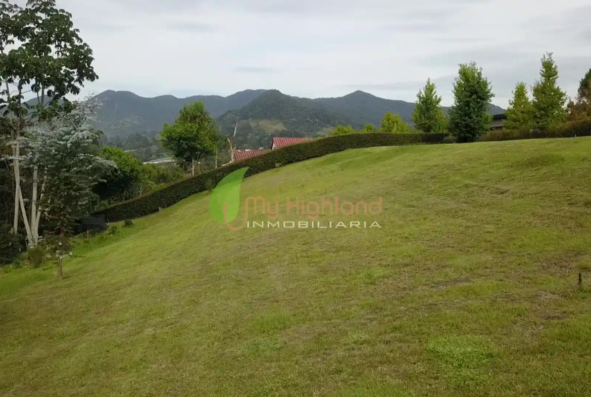 Lote En Parcelación de 2.536 m² Vía San Antonio- La Ceja