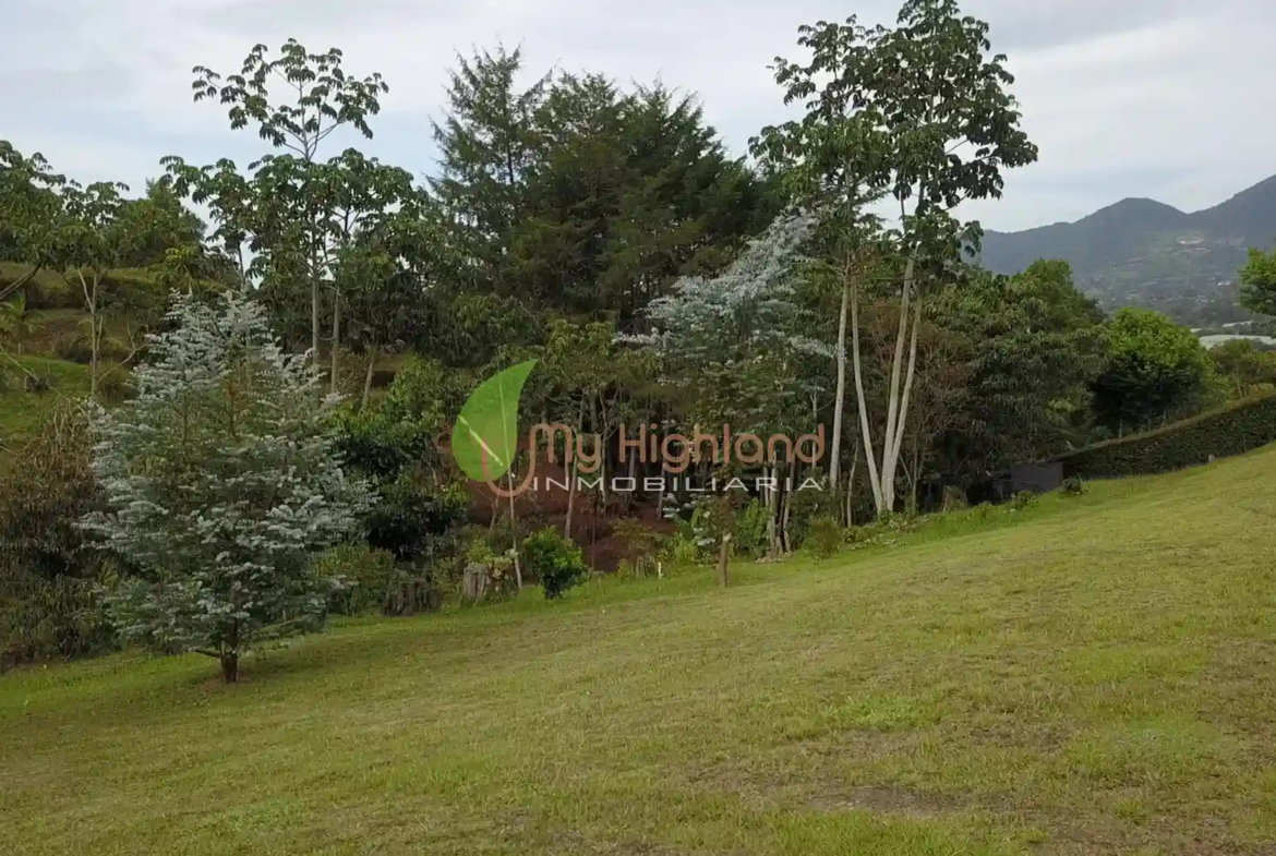 Lote En Parcelación de 2.536 m² Vía San Antonio- La Ceja