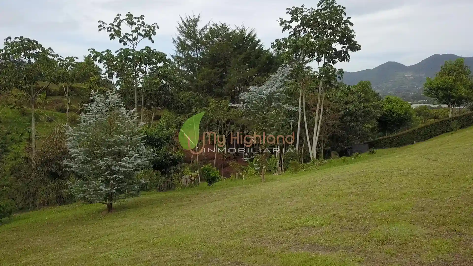 Lote de 2.536 m² En Parcelación Vía San Antonio-La Ceja-09 Lote En Parcelación de 2.536 m² Vía San Antonio- La Ceja