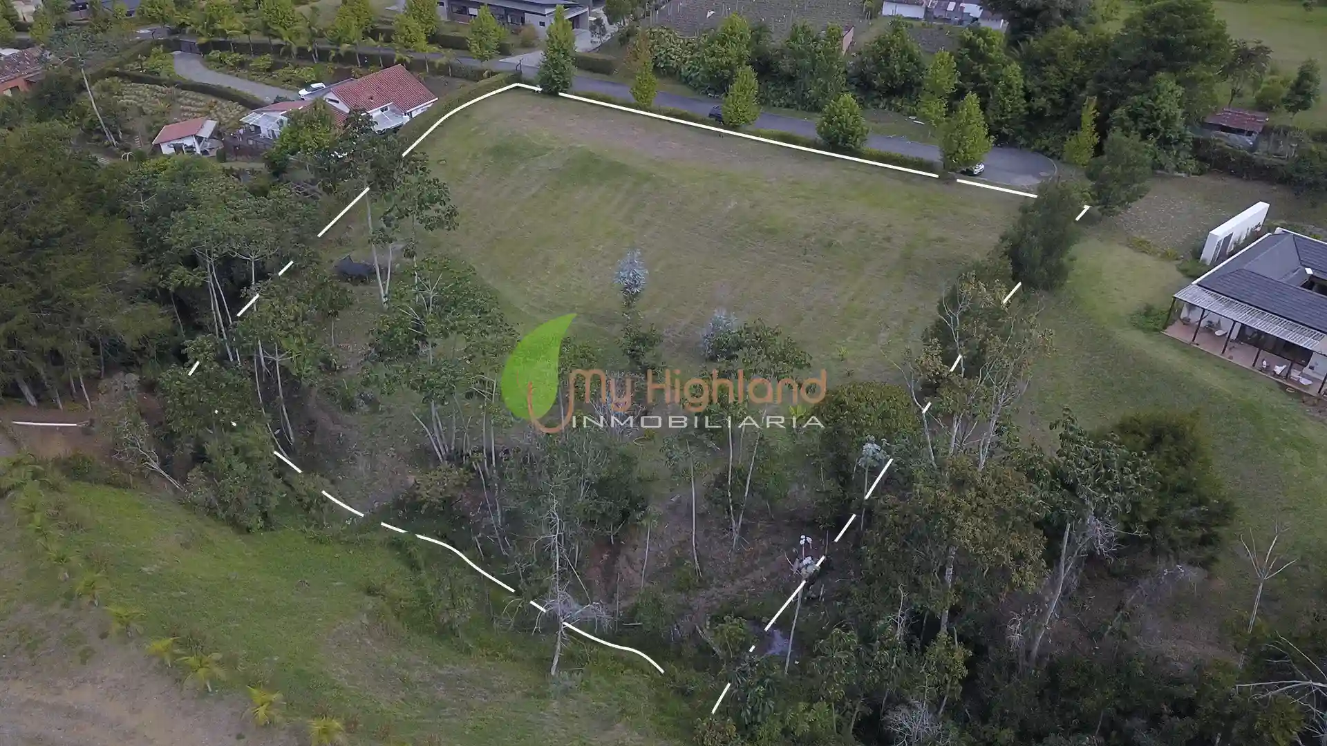 Lote de 2.536 m² En Parcelación Vía San Antonio-La Ceja-17 Lote En Parcelación de 2.536 m² Vía San Antonio- La Ceja
