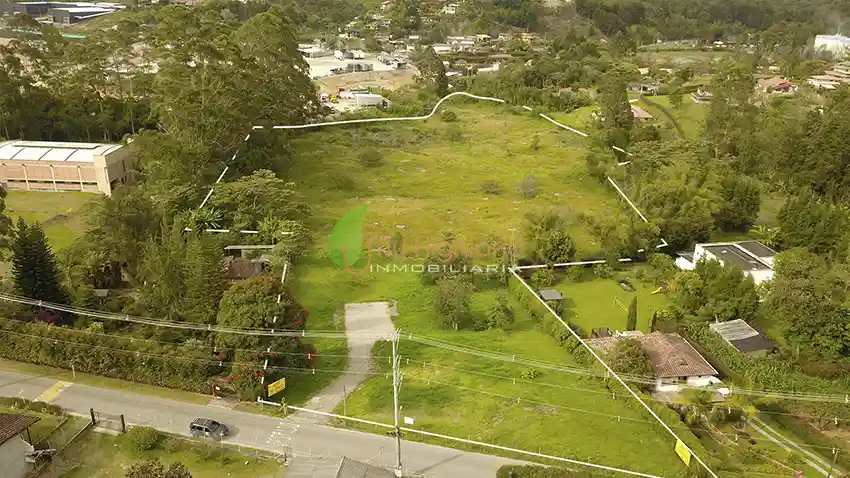 Lote Industrial de 24.000 m² Corredor El Tranvía