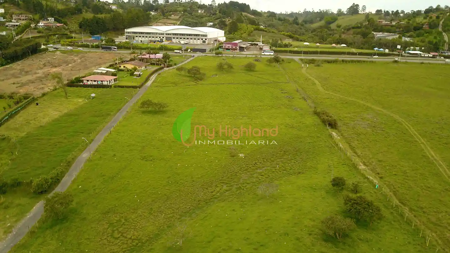253- Lote industrial de 24.000 m² sobre Autopista Med-Bta-05 Lote Industrial de 24.000 m2 sobre la Autopista Medellín–Bogotá