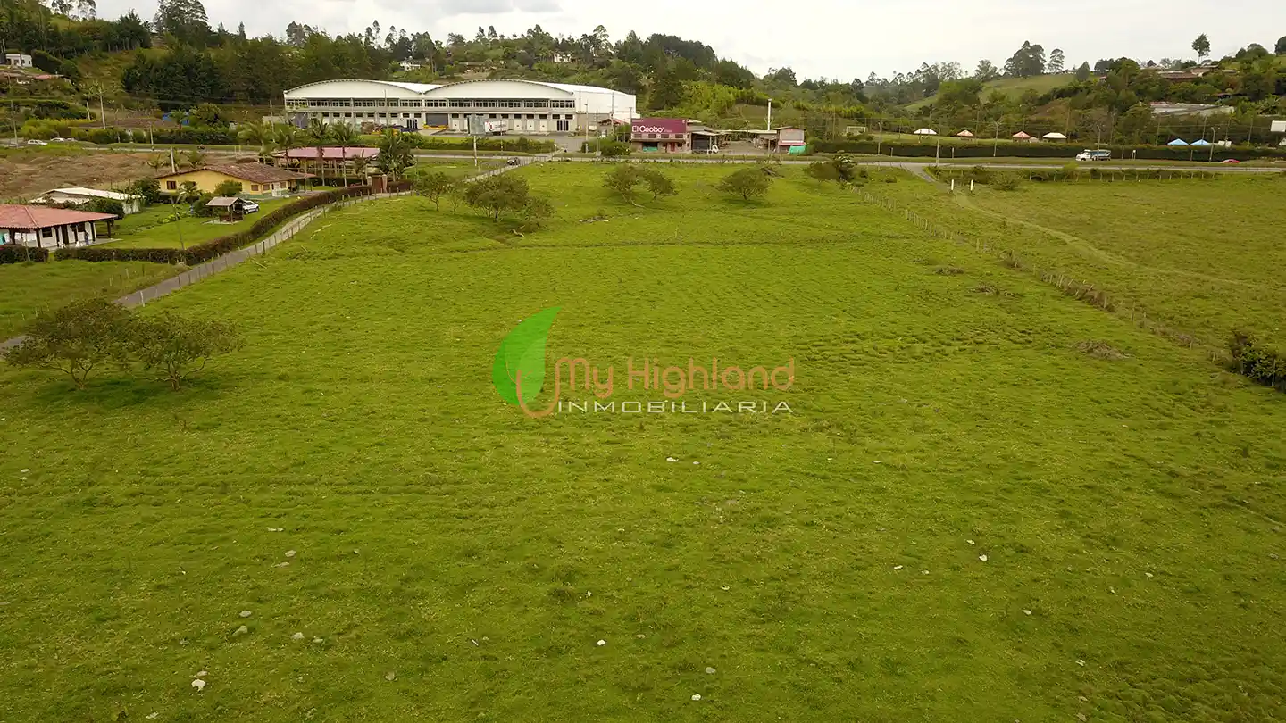 253- Lote industrial de 24.000 m² sobre Autopista Med-Bta-06 Lote Industrial de 24.000 m2 sobre la Autopista Medellín–Bogotá