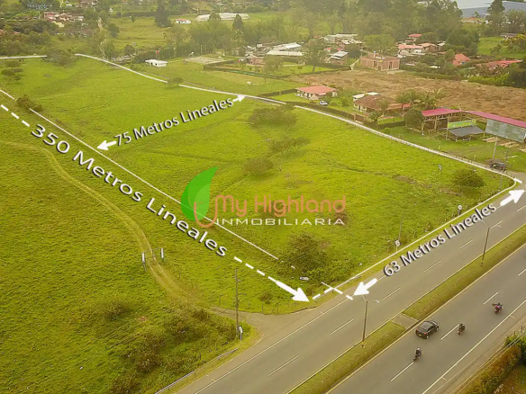Lote-industrial-de-24.000-m²-sobre-Autopista-Med-Bta-