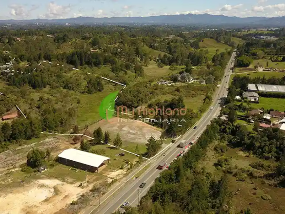 Lote Comercial 45.081 m² Sector Aeropuerto