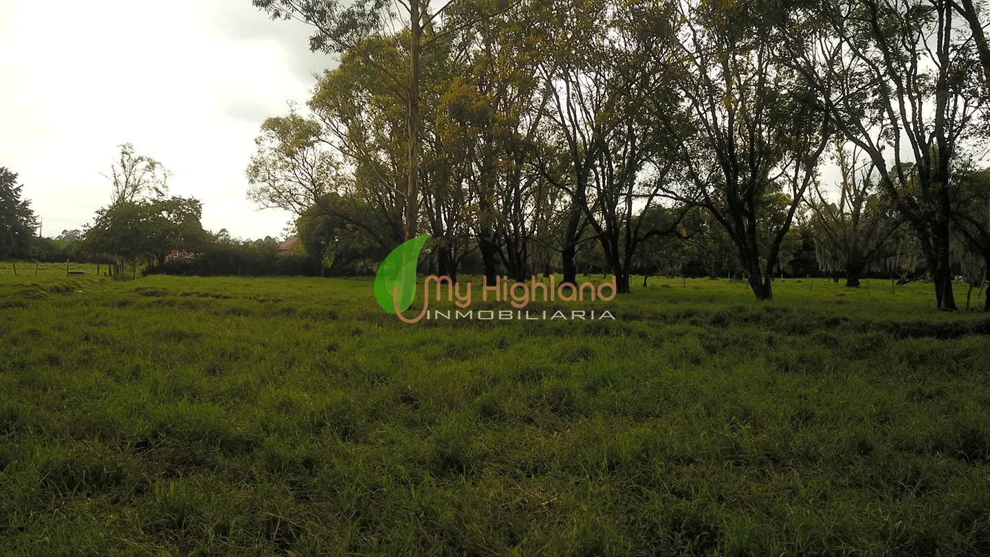 Lote industrial de 31.062 m2 sobre la Autopista Medellín–Bogotá